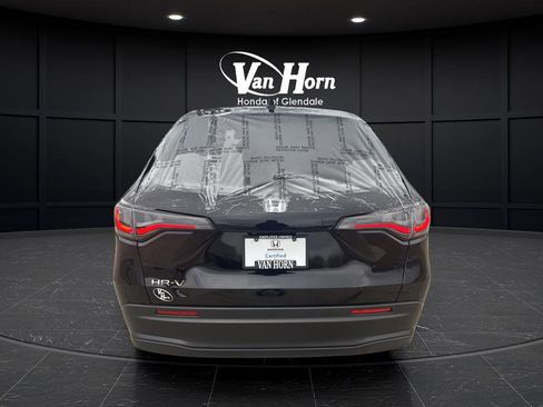 Certified 2025 Honda HR-V LX image 11