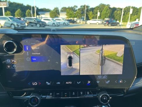 New 2025 Chevrolet Blazer EV LT image 28