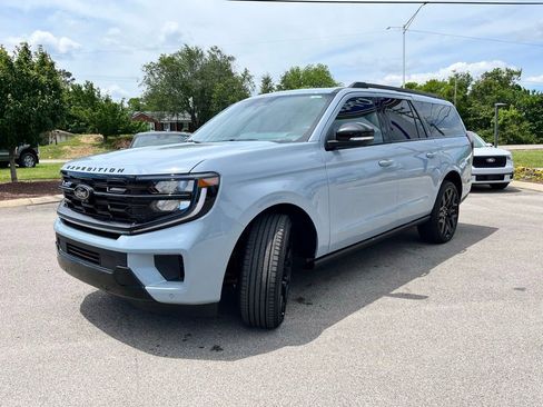 New 2026 Ford Expedition Max Platinum AWD/4WD image 3