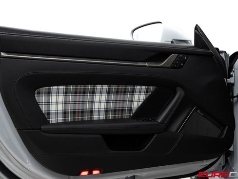 Used 2025 Porsche 911 Turbo S image 28