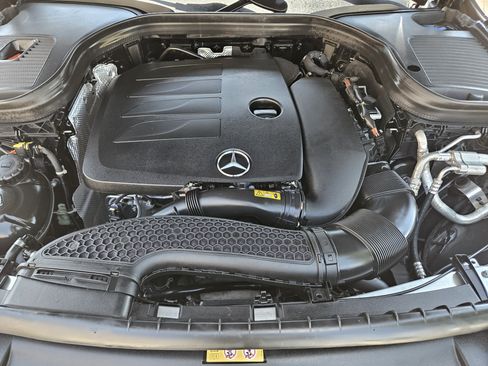 Certified 2021 Mercedes-Benz GLC 300 image 22