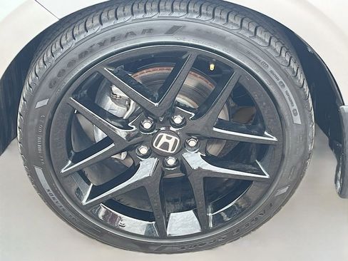 Used 2024 Honda Civic Sport image 28