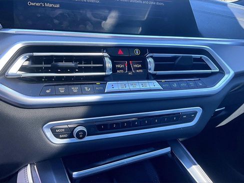 Used 2023 BMW X5 xDrive40i w/ Premium Package image 24