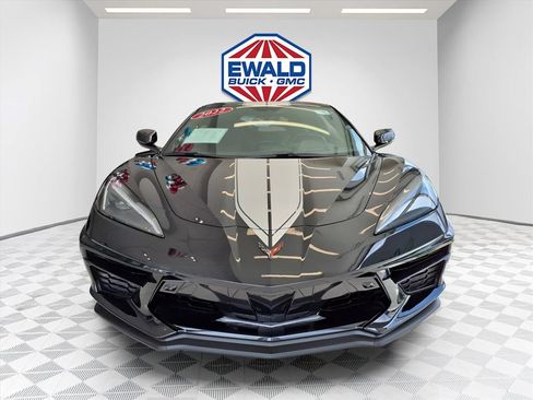 Used 2022 Chevrolet Corvette Stingray Premium Cpe w/ Z51 Performance Package RWD image 2