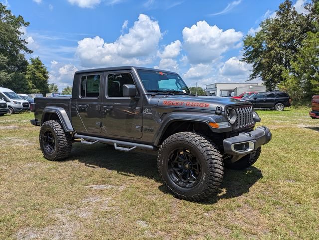 New 2026 Jeep Gladiator Sport AWD/4WD image 2