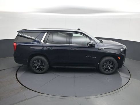 Certified 2023 GMC Yukon SLE w/ Gmc Pro Safety Plus Package AWD/4WD image 17