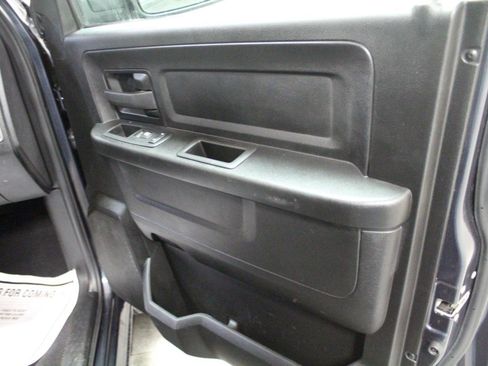 Used 2019 RAM 1500 Express w/ Express Value Package image 23