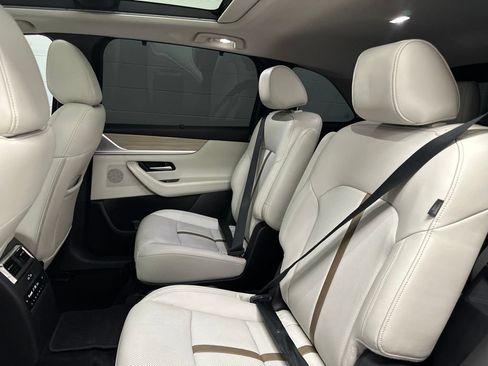 Certified 2024 MAZDA CX-90 Plug-In Hybrid w/ Premium Plus AWD/4WD image 26