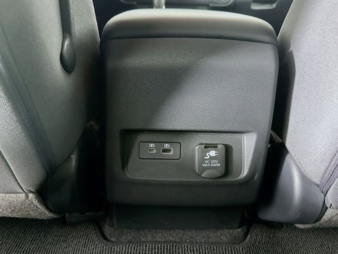Used 2024 Nissan Frontier SV w/ Technology Package RWD image 33