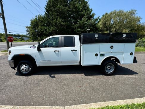 Used 2021 GMC Sierra 3500 4x4 Double Cab w/ Convenience Package image 9