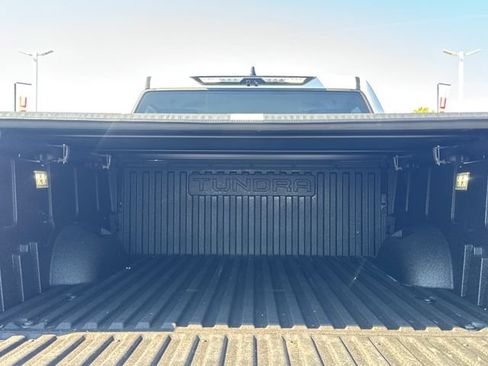 Used 2023 Toyota Tundra Limited AWD/4WD image 12