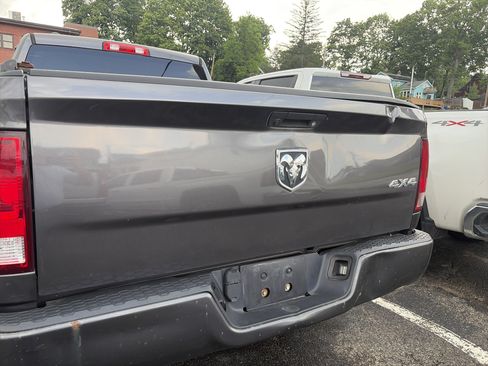 Used 2018 RAM 1500 Express AWD/4WD image 7