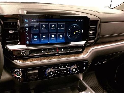 Used 2025 Chevrolet Silverado 1500 RST AWD/4WD image 30