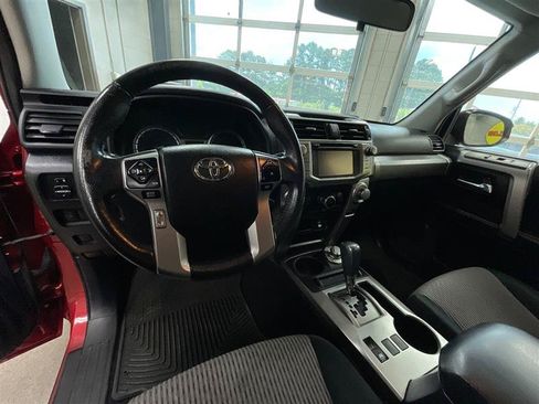 Used 2014 Toyota 4Runner SR5 AWD/4WD image 13