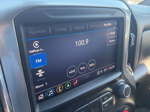 Used 2023 Chevrolet Silverado 2500 LTZ w/ LTZ Convenience Package image 13