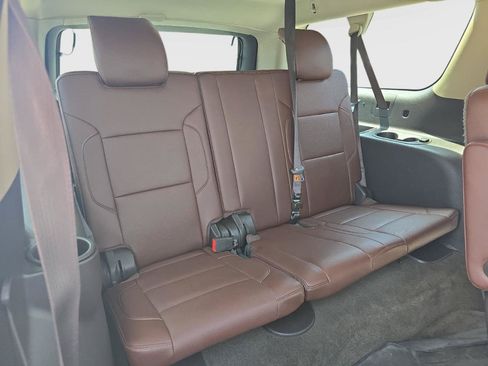 Used 2016 Chevrolet Suburban LTZ AWD/4WD image 19