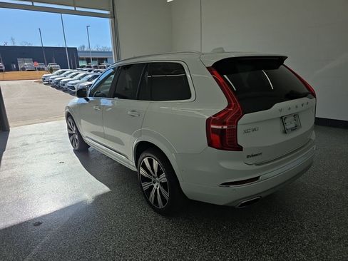 Used 2021 Volvo XC90 T8 Inscription w/ Advanced Package image 3