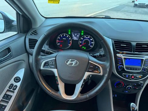 Used 2014 Hyundai Accent SE FWD image 13