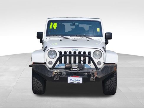 Used 2014 Jeep Wrangler Unlimited Sahara w/ Dual Top Group AWD/4WD image 5