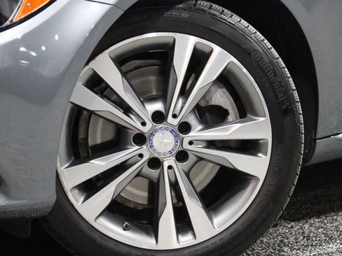 Used 2017 Mercedes-Benz C 300 4MATIC Sedan image 21