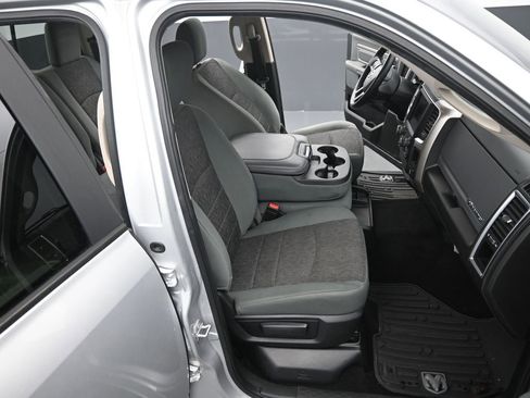 Used 2018 RAM 1500 Big Horn image 19