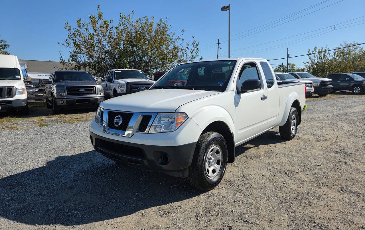 Used 2019 Nissan Frontier S w/ Work Truck Package RWD image 2