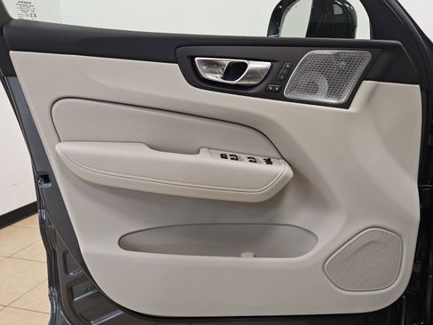 New 2026 Volvo XC60 T8 Ultra AWD/4WD image 13
