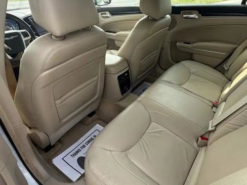 Used 2011 Chrysler 300 Limited w/ Sound Group RWD image 13