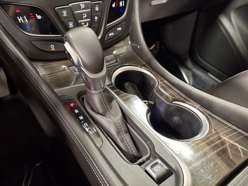 Used 2019 Buick Envision Essence image 45