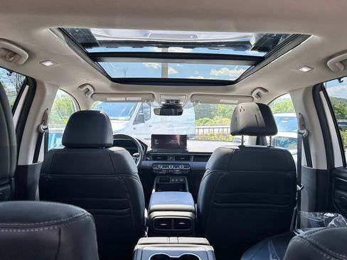 New 2026 Honda Pilot Touring image 11
