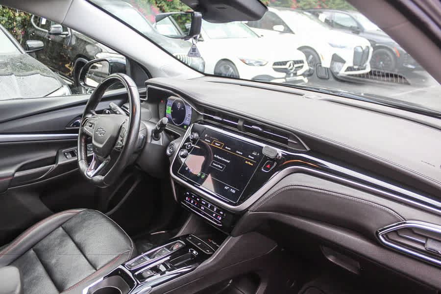 Used 2023 Chevrolet Bolt EUV Premier w/ Redline Edition FWD image 21
