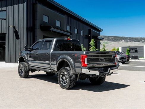 Used 2019 Ford F250 Lariat w/ Lariat Ultimate Package AWD/4WD image 8
