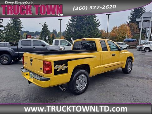 Used 2006 Dodge Dakota SLT w/ R/T Group image 3