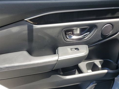 Used 2023 Honda Pilot Elite image 16