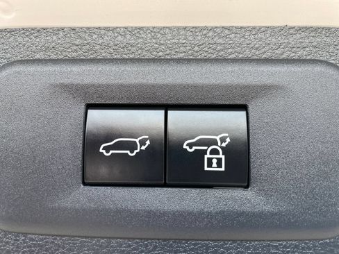 Used 2025 Lexus TX 350 AWD w/ Technology Package image 18
