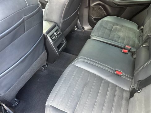 Used 2022 Mitsubishi Outlander SE AWD/4WD image 12