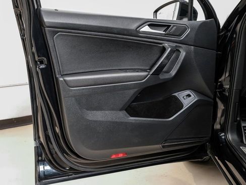 Used 2019 Volkswagen Tiguan SEL R-Line w/ 3rd Row Seat Package image 50