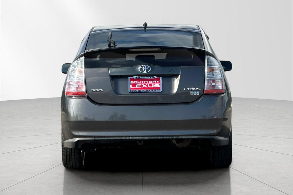 Used 2008 Toyota Prius w/ Pkg 5 FWD image 5