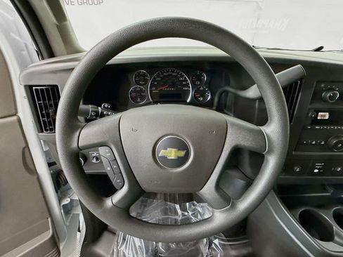 New 2025 Chevrolet Express 3500 Work Van w/ Power Convenience Package image 13