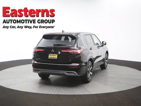 Used 2025 Mitsubishi Outlander SE AWD/4WD image 40