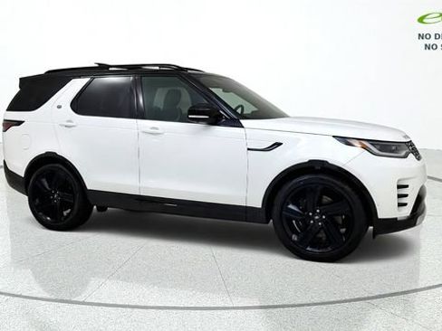 Used 2023 Land Rover Discovery Metropolitan Edition AWD/4WD image 10