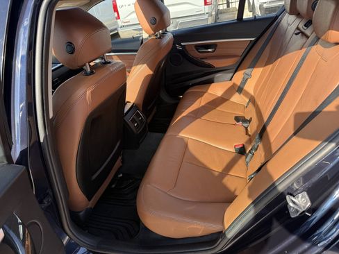 Used 2017 BMW 320i xDrive Sedan AWD/4WD image 13