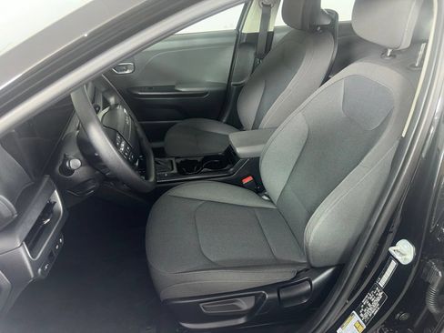 Certified 2025 Kia K4 FWD image 9
