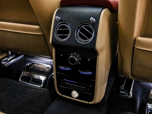 Used 2019 Rolls-Royce Cullinan AWD/4WD image 93