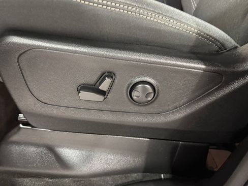 Used 2022 RAM 1500 Big Horn AWD/4WD image 18