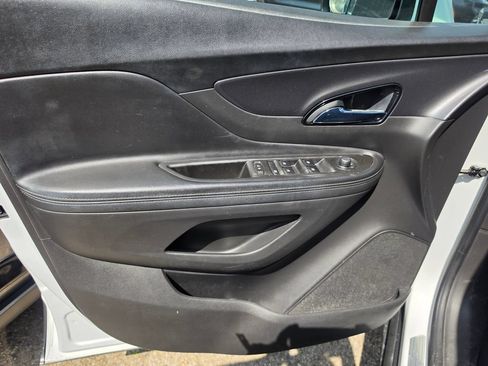 Used 2019 Buick Encore Preferred FWD image 5