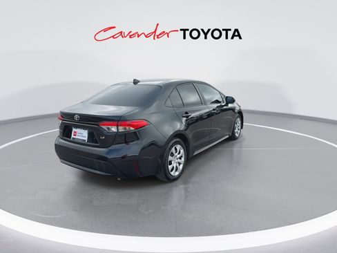 Certified 2022 Toyota Corolla LE image 8