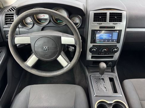 Used 2010 Dodge Charger SXT RWD image 19