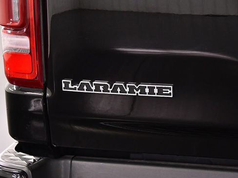 Used 2023 RAM 1500 Laramie AWD/4WD image 11