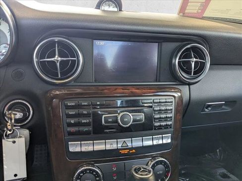 Used 2012 Mercedes-Benz SLK 250 image 13